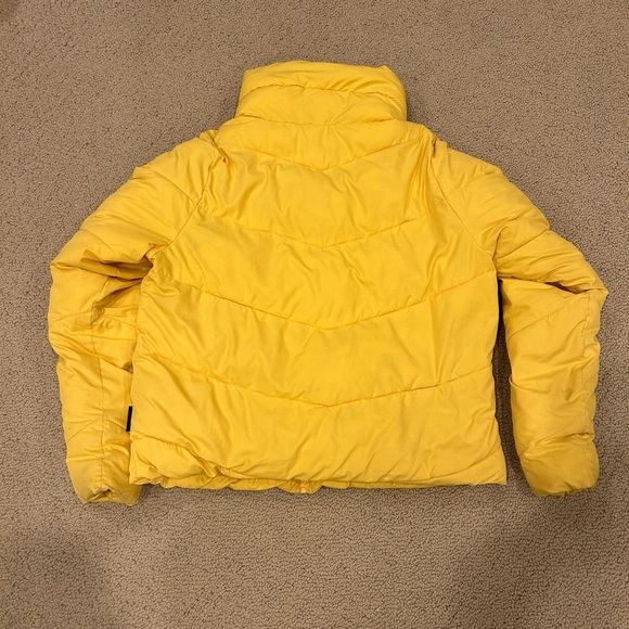 ABERCROMBIE & FITCH yellow puffer jacket - Picture 10 of 10